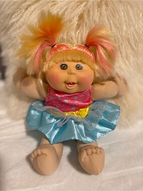 Cabbage patch kid doll 2011-2013 Plush Doll Blonde Pink Hair Kid CPK
